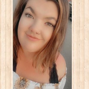 Meet your Posher, Brittney